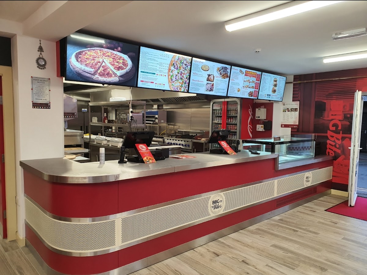 Biig Bites Pizza & Grill